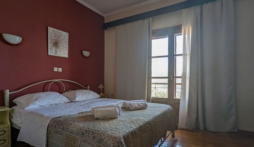 Basic Room, 1 Double Bed, Mountain View