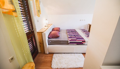 House (Holiday home Vesna)