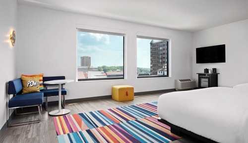 Room, 2 Queen Beds (Mobility/Hearing Accessible, Tub)