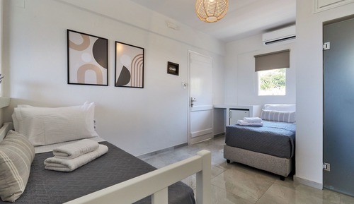 Deluxe Quadruple Suite Sea View