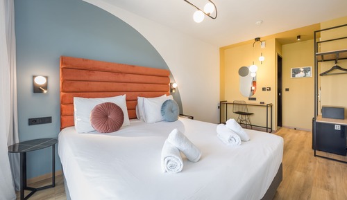 Deluxe Double Room, City View