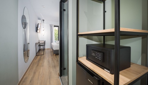 Superior Double Room, City View