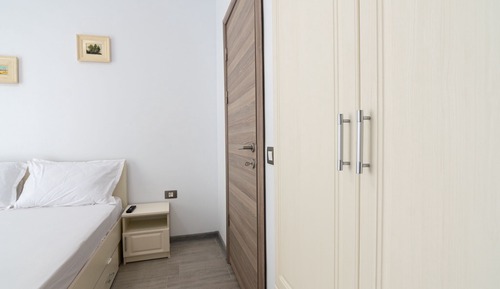 Junior Apartment