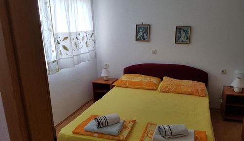 Apartment (One Bedroom Apartment with Balcony an)
