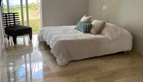 Basic Villa