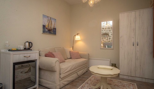 Deluxe Room, 1 King Bed with Sofa bed