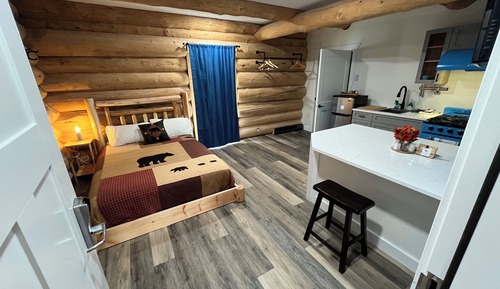 Signature Studio Suite, Accessible, Balcony