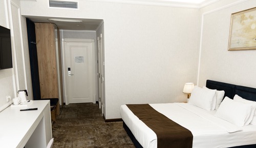 Basic Double Room