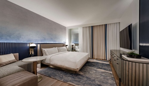 Room, 1 King Bed, Corner (Hearing)