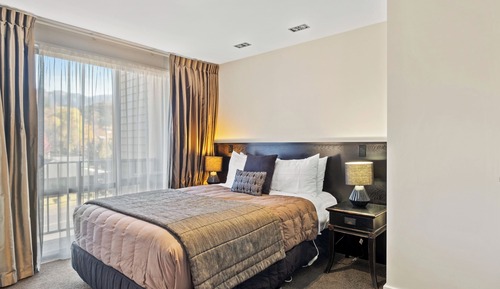 One Bedroom Apartment