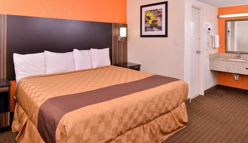Room, 1 King Bed, Non Smoking