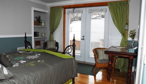 Classic Room, 1 Queen Bed (Brume des Mers)