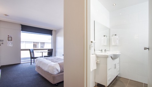 Standard Queen Room