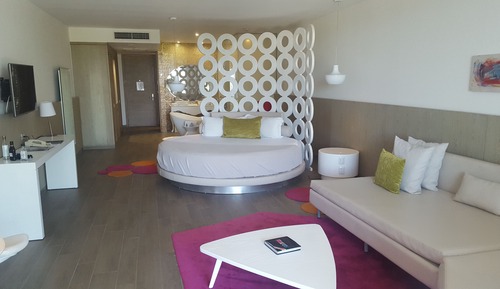  Suite, Round Bed, Swimout (Honeymoon) 