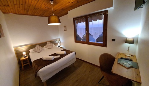 Classic Double Room