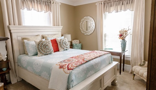 Comfort Single Room, 1 Queen Bed, Ensuite (Georgie Wilson Room)