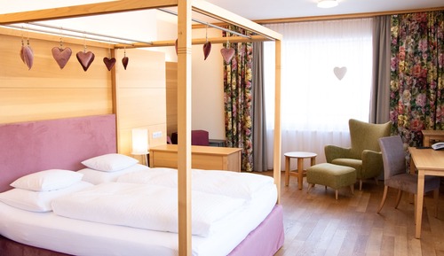 Romantic Suite, Balcony, Mountain View