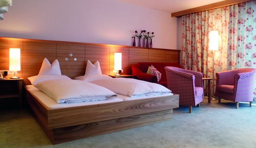 Family Suite, Bathtub
