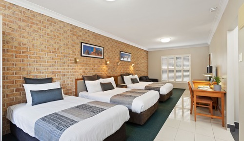 Triple Room