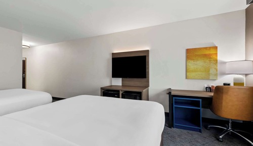 Room, 2 Queen Beds, Accessible, Non Smoking