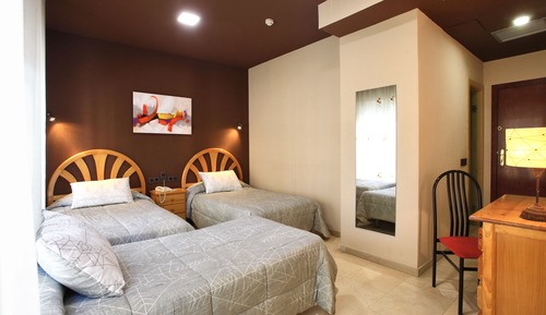 Triple Room