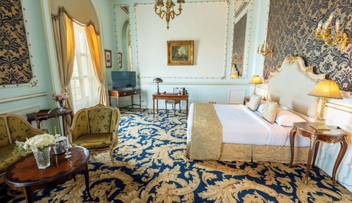 Golden Paradise Suite Direct Sea View