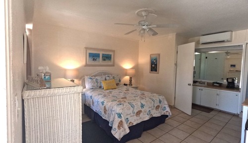 Studio, 1 Queen Bed, Kitchenette