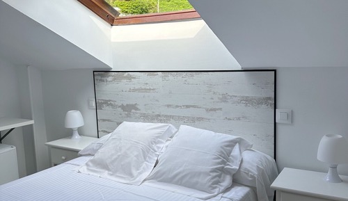 Basic Single Room, Private Bathroom