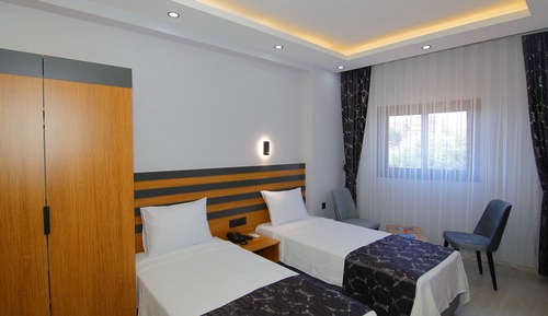Economy Room