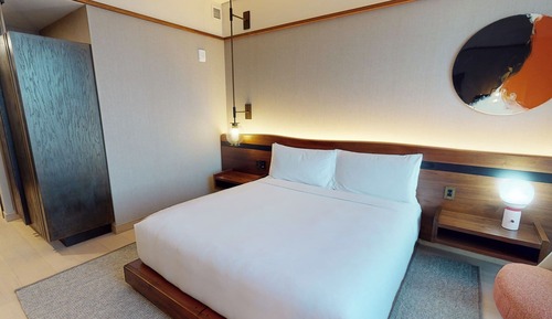 Deluxe Room, Accessible
