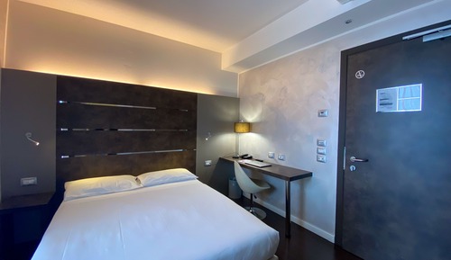 Business Single Room