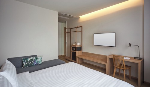 Deluxe Room, 1 King Bed, Non Smoking