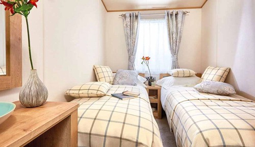 Indulgent 6 Berth Caravan Pet free