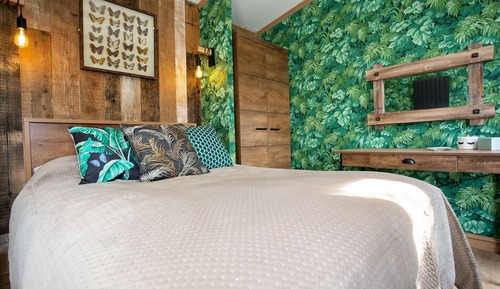 Knightwood, Hot Tub 8 (6+2) Elec Point