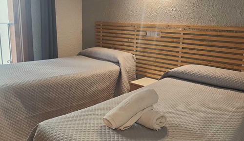 Basic Double Room, 2 Twin Beds