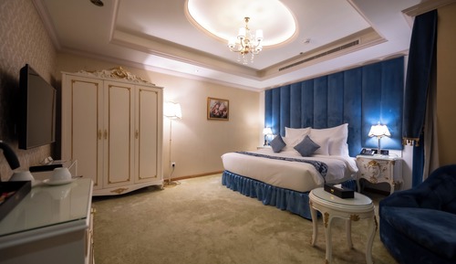Standard King Room