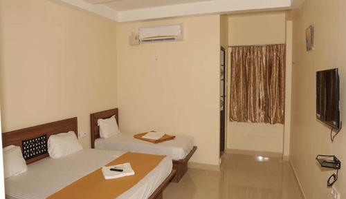 Economy Room