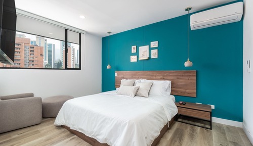 Apartment (606)