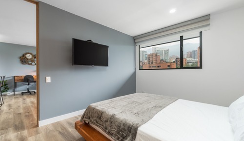 Apartment (603)