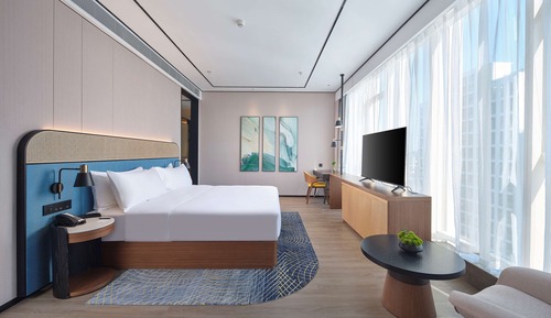 Deluxe Room, 1 King Bed