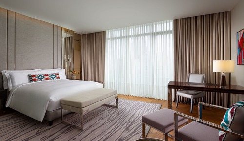 Club Room, 1 King Bed, Non Smoking