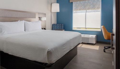 Standard Room, 1 King Bed