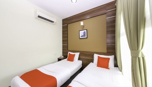 Standard Twin Room