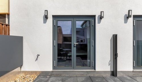 Medium Room with Balcony