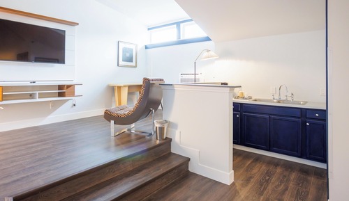 Executive Suite