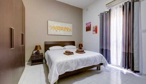 Apartment (1 Bedroom)