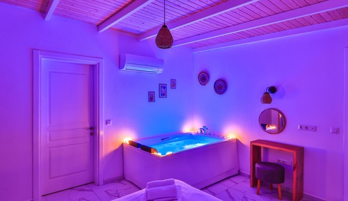 Deluxe Villa, 1 Bedroom, Kitchen, Pool View