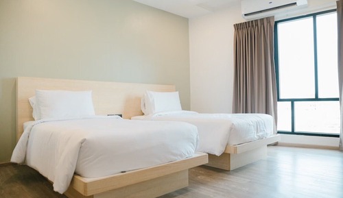 Standard Twin Room