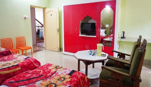 Economy Triple Room