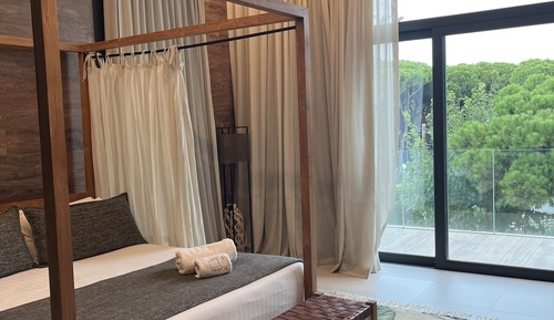 Superior Double Room, Accessible, Courtyard View